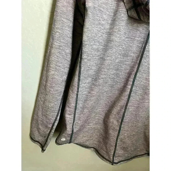 Zella Lightweight Hooded Pullover Size Medium - Picture 6 of 10